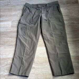 Columbia Sportswear men’s gray pants